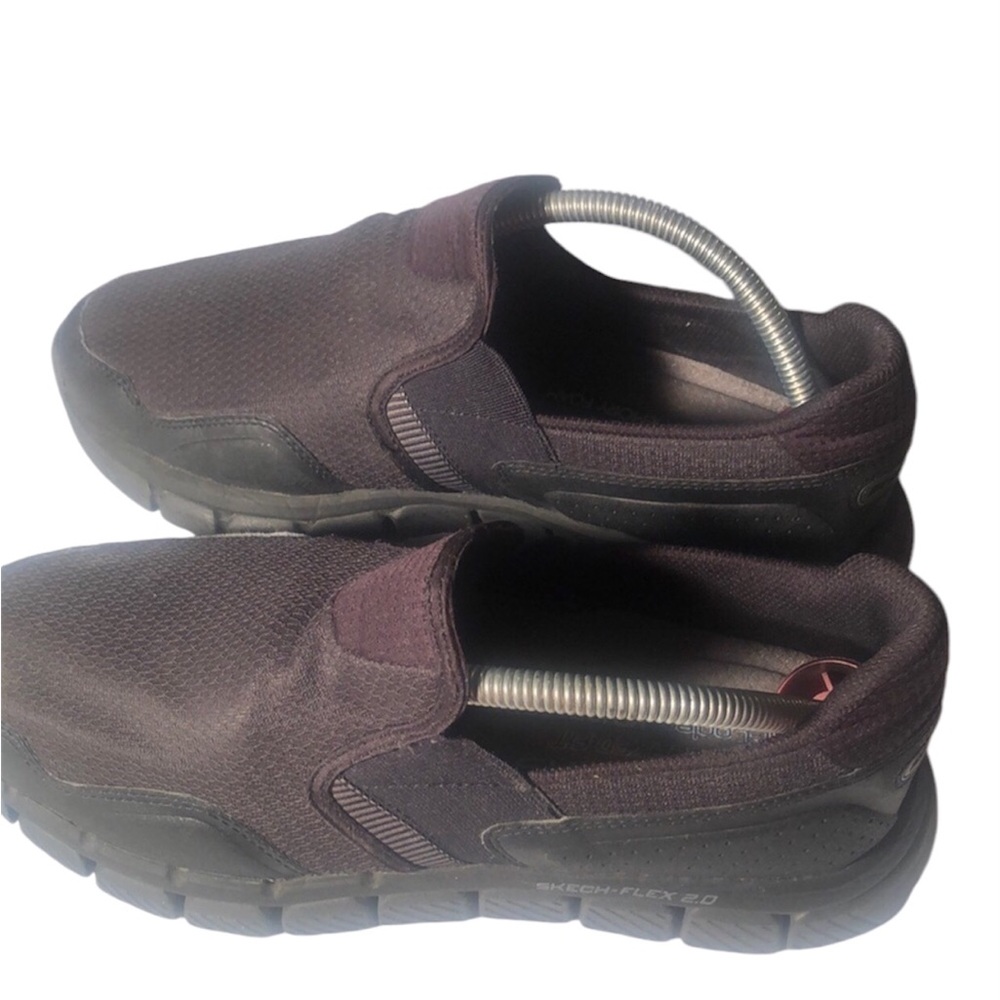 Women’s Sketchers comfort flex slip on size 7.5